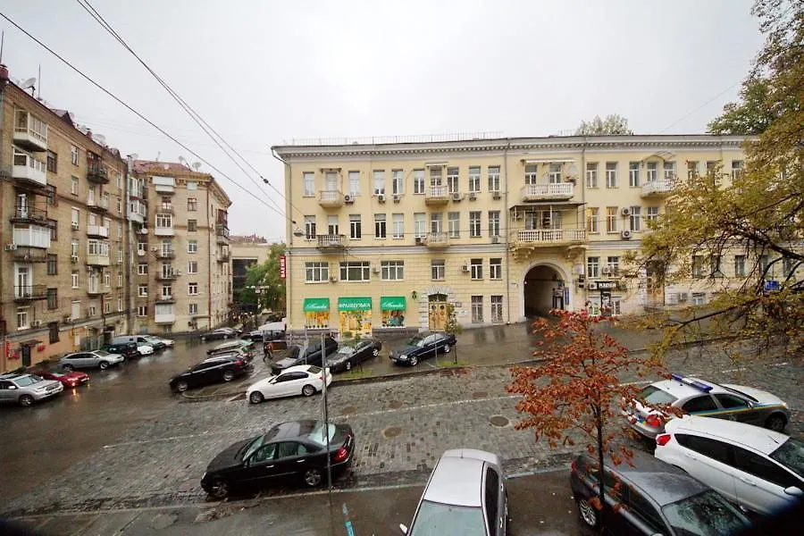 Apartments On Besarabka Kiev Ukraine