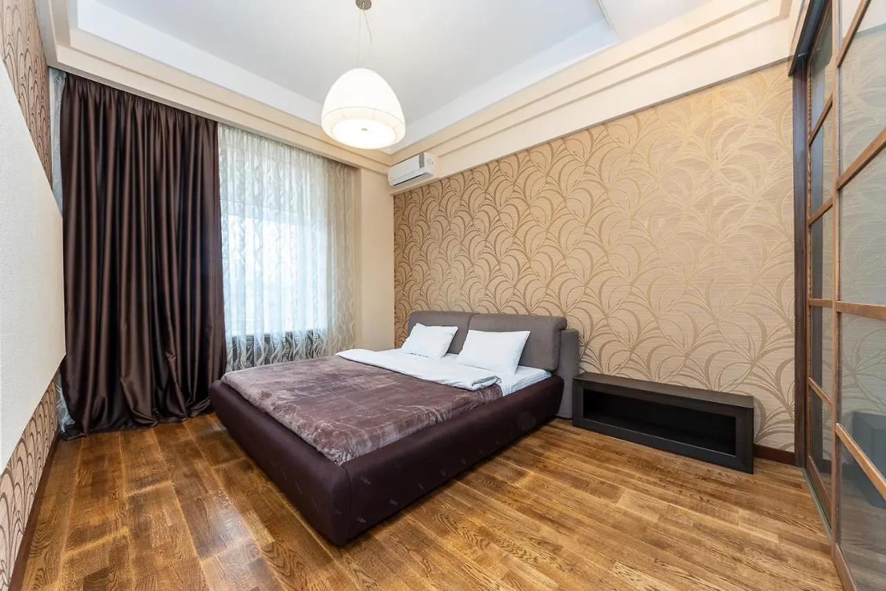 Apartments On Besarabka Kiev Ukrayna