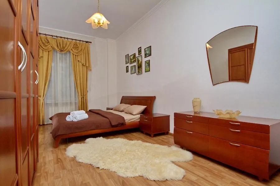 Apartments On Besarabka Kiev