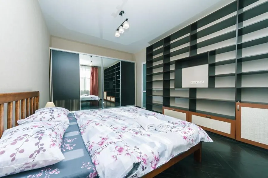 Apartments On Besarabka Kiev