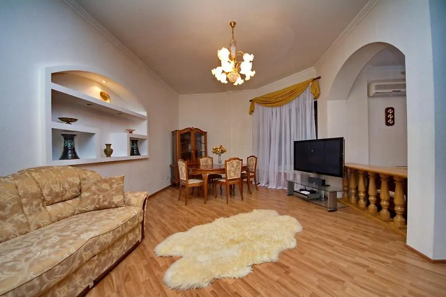 Apartments On Besarabka Kiev